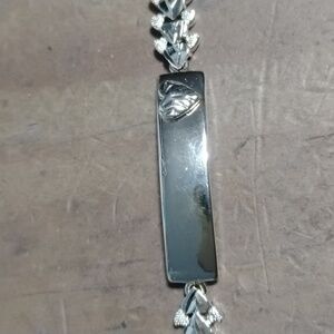 Heart Design And Yellow Gold-plated 7-in Bracelet.